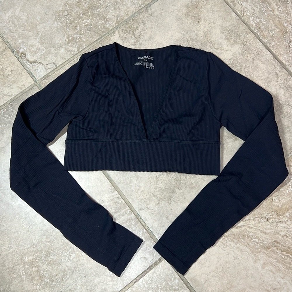Garage Black Ribbed Deep V Cropped Long Sleeve Top. Size S.